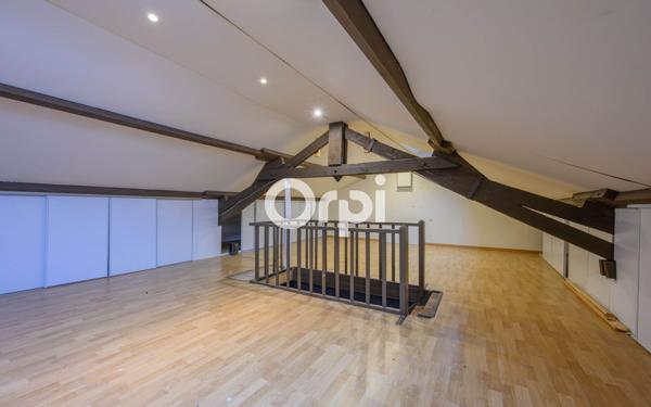 Maison à vendre    5 pièces •  Hautmont