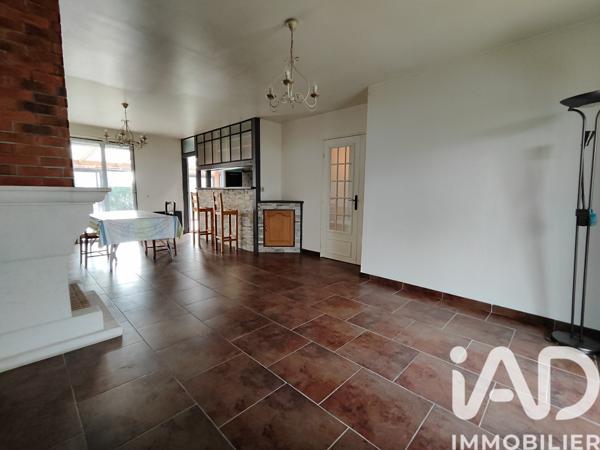 Maison à vendre 6 pièces 111 m² Saint-Gibrien