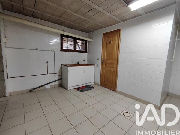 Maison à vendre 6 pièces 111 m² Saint-Gibrien