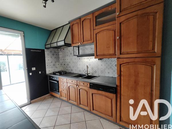 Maison à vendre 6 pièces 111 m² Saint-Gibrien