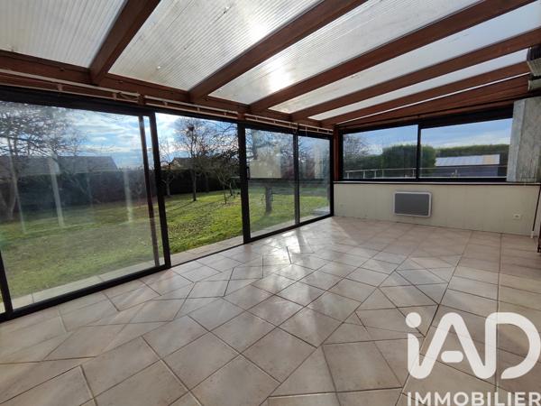 Maison à vendre 6 pièces 111 m² Saint-Gibrien