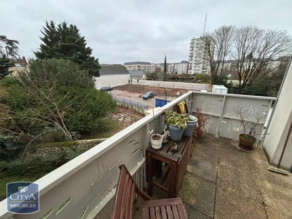 Appartement à louer 3 pièces 59.71m² Tours (37100)