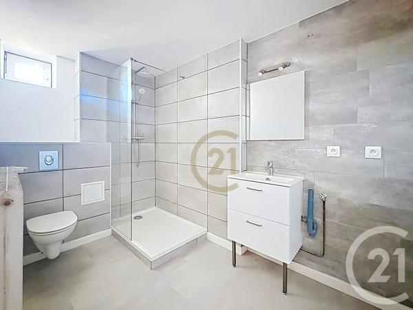 Appartement F2 à vendre  2 pièces - 43,94 m 2   BELFORT  - 90