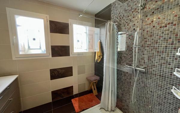 Maison à vendre    5 pièces • 217 m2 Castres