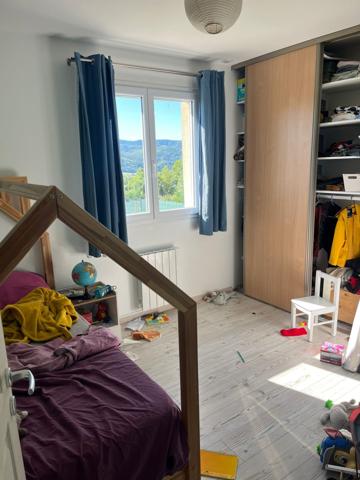 Belle villa très ensoleillée expo sud au calme vue panoramique imprenable