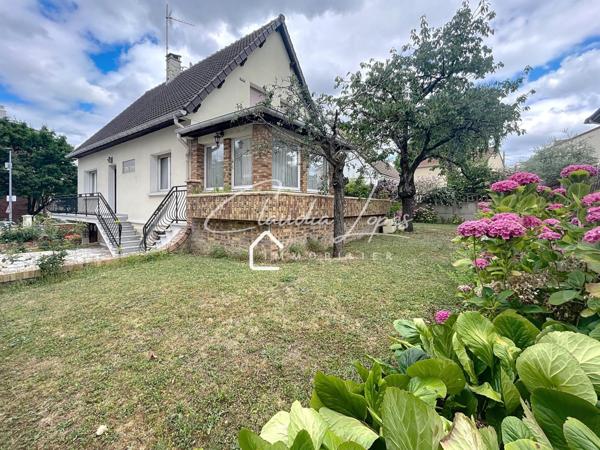 CENTRE-VILLE MAISON FAMILIALE 6 PIECES 4 CHAMBRES + VERANDA + SOUS-SOL TOTAL