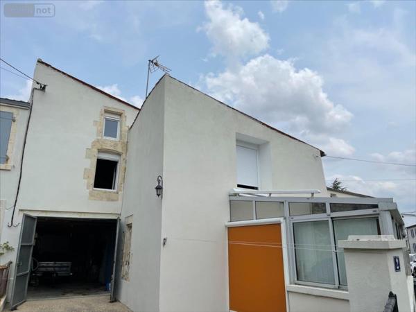 Maison de ville à vendre à Marans en Charente-Maritime (17230), ref : LE 313