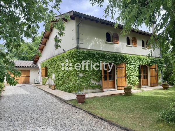 Maison
         7 pièces
        - 221 m² Bien prestige 949 000 € *