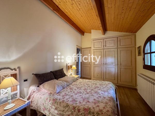 Maison
         7 pièces
        - 221 m² Bien prestige 949 000 € *