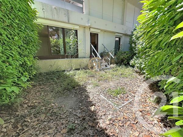 Appartement F3 à vendre  3 pièces - 72 m 2   GIVORS  - 69