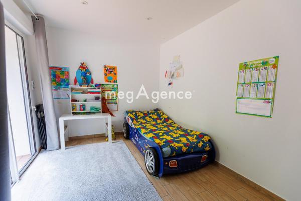 Maison à VAYRES, 33870 - 4 pièces 103m²