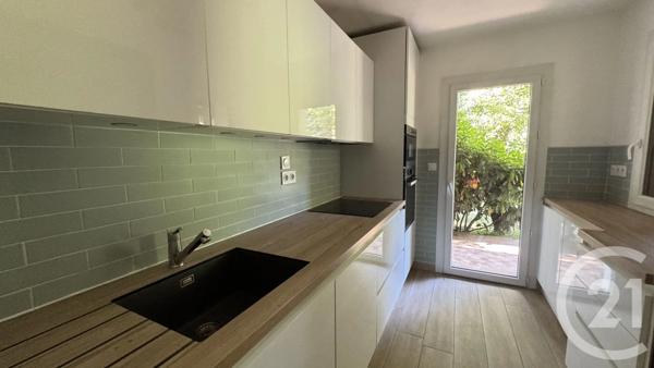Maison à vendre  6 pièces - 133,59 m 2   CHORGES  - 05