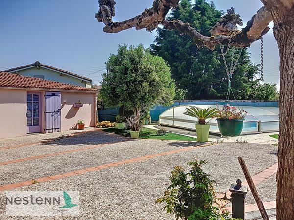 A Saujon, à vendre maison, 125 m², 4 chambres, Terrain 922 m², piscine couverte