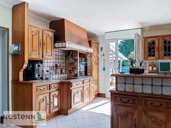 A Saujon, à vendre maison, 125 m², 4 chambres, Terrain 922 m², piscine couverte