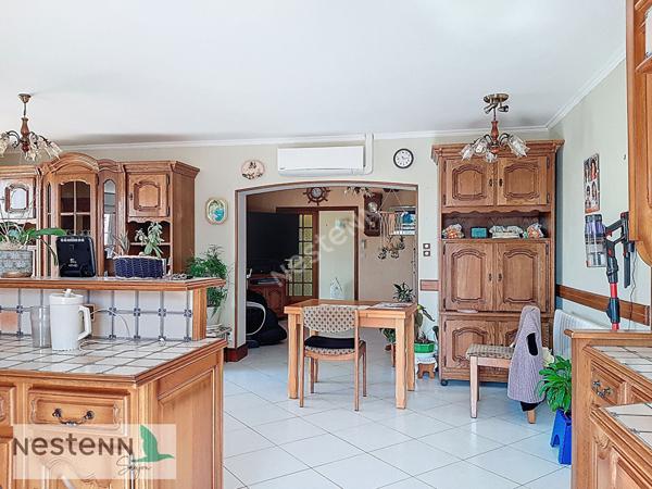 A Saujon, à vendre maison, 125 m², 4 chambres, Terrain 922 m², piscine couverte