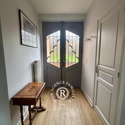 Maison 6 pièce(s) 5 chambre(s) 252 m²