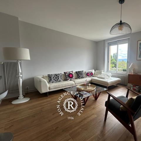 Maison 6 pièce(s) 5 chambre(s) 252 m²