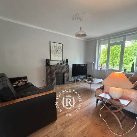 Maison 6 pièce(s) 5 chambre(s) 252 m²