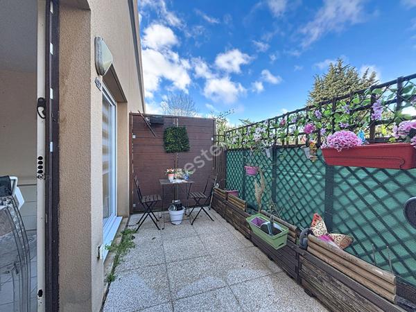 Appartement duplex - T2 - 1 chambres - 45 m² - Résidence avec piscine - Plan-de-Cuques (13380)