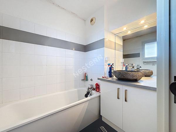 Appartement duplex - T2 - 1 chambres - 45 m² - Résidence avec piscine - Plan-de-Cuques (13380)