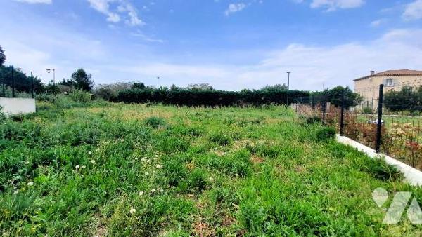 Terrain plat à Bâtir de 600m²