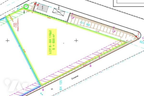 Terrain plat à Bâtir de 600m²