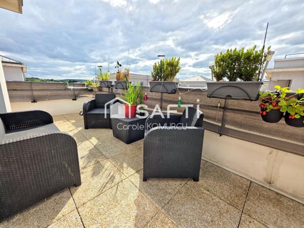 Appartement au 4éme et dernière étage dans immeuble 2014