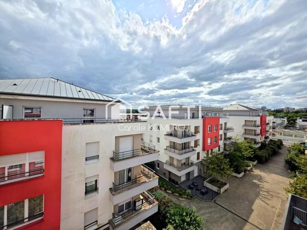 Appartement au 4éme et dernière étage dans immeuble 2014