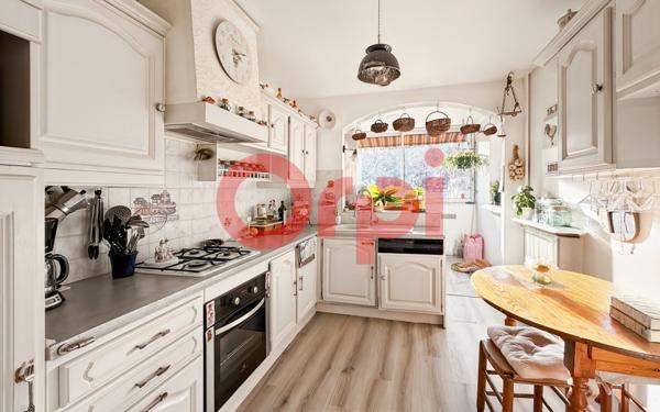 Appartement à vendre    3 pièces • 84 m2 Aix-en-Provence