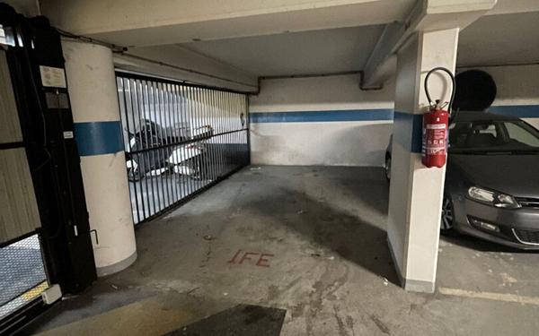 Stationnement à vendre    Nogent-sur-Marne