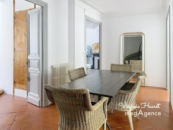 Maison à Narbonne, 11100 - 10 pièces 270m²