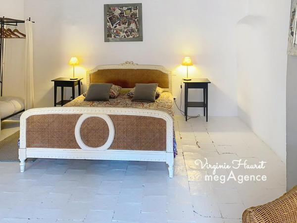 Maison à Narbonne, 11100 - 10 pièces 270m²