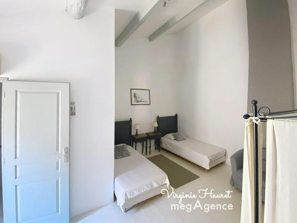 Maison à Narbonne, 11100 - 10 pièces 270m²