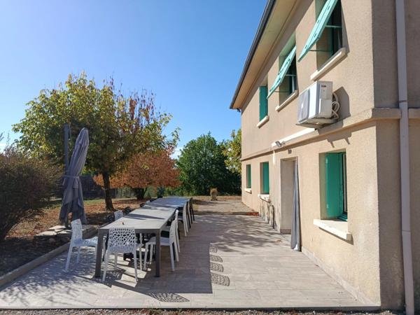 Maison à vendre 10 pièces hauteurs de Sainte-Foy des Vignes (24)