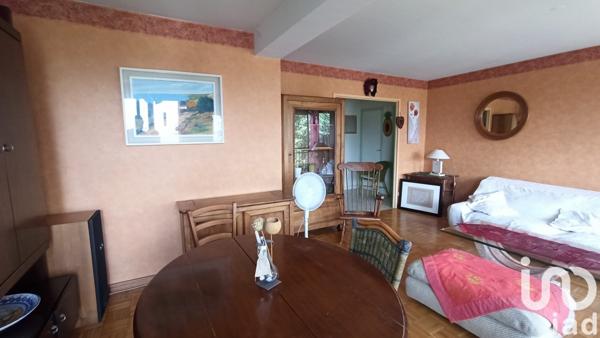 Appartement 4 pièces de 85 m² à Villars (42390)