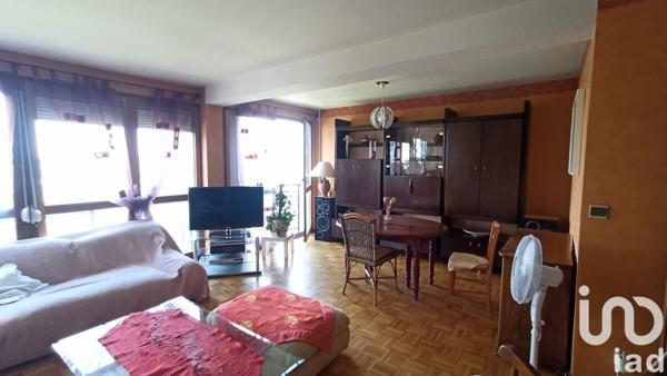 Appartement 4 pièces de 85 m² à Villars (42390)