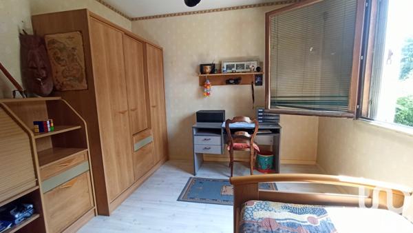 Appartement 4 pièces de 85 m² à Villars (42390)