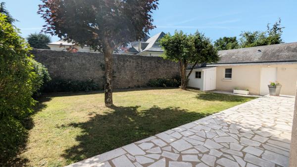 ACHAT-VENTE LAVAL - MAISON DE VILLE - 147 m²