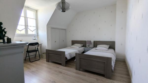 ACHAT-VENTE LAVAL - MAISON DE VILLE - 147 m²