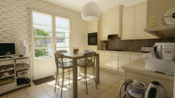 ACHAT-VENTE LAVAL - MAISON DE VILLE - 147 m²