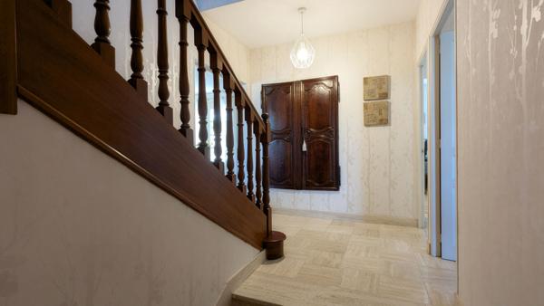 ACHAT-VENTE LAVAL - MAISON DE VILLE - 147 m²