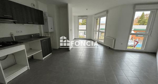 Location Appartement 2 pièces 47.2 m² - Pont-de-metz 80480