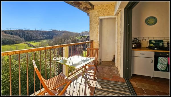 Maison de village rénovée -Proche AUCH - 7 pièces + Garage + Jardin exposé au SUD + Champ