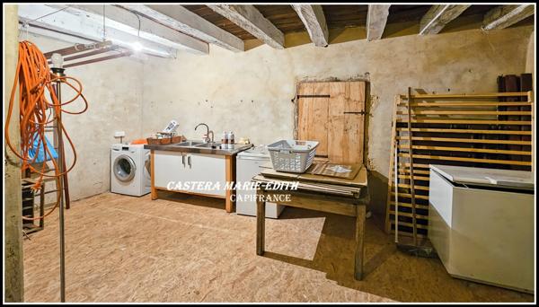 Maison de village rénovée -Proche AUCH - 7 pièces + Garage + Jardin exposé au SUD + Champ