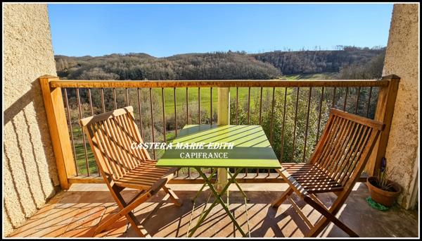 Maison de village rénovée -Proche AUCH - 7 pièces + Garage + Jardin exposé au SUD + Champ