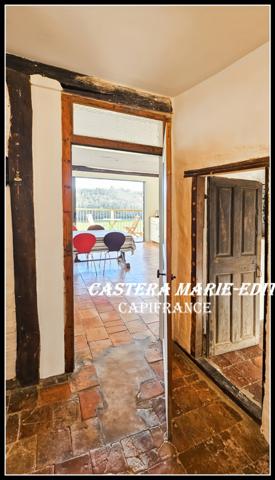 Maison de village rénovée -Proche AUCH - 7 pièces + Garage + Jardin exposé au SUD + Champ