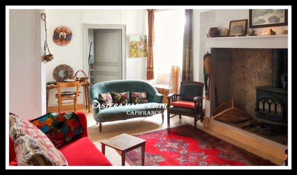 Maison de village rénovée -Proche AUCH - 7 pièces + Garage + Jardin exposé au SUD + Champ