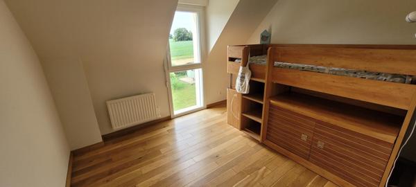 Proche des grands axes, au calme, commodités à pieds