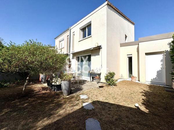 Maison 2 chambres avec jardin et garage à Poitiers