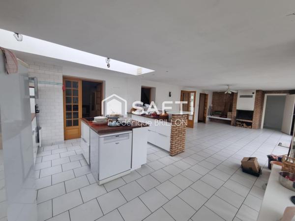 MAISON DE CARACTÈRE